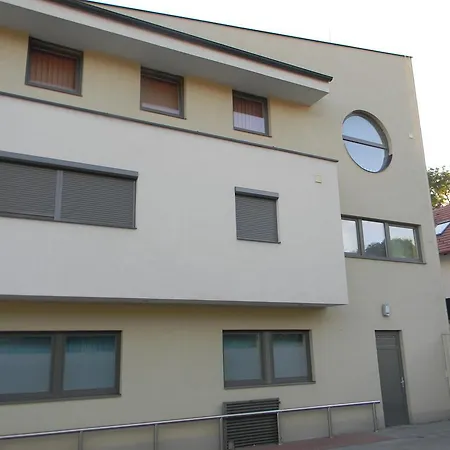 Szent Kristof Intezet Vendeghaza Apartment